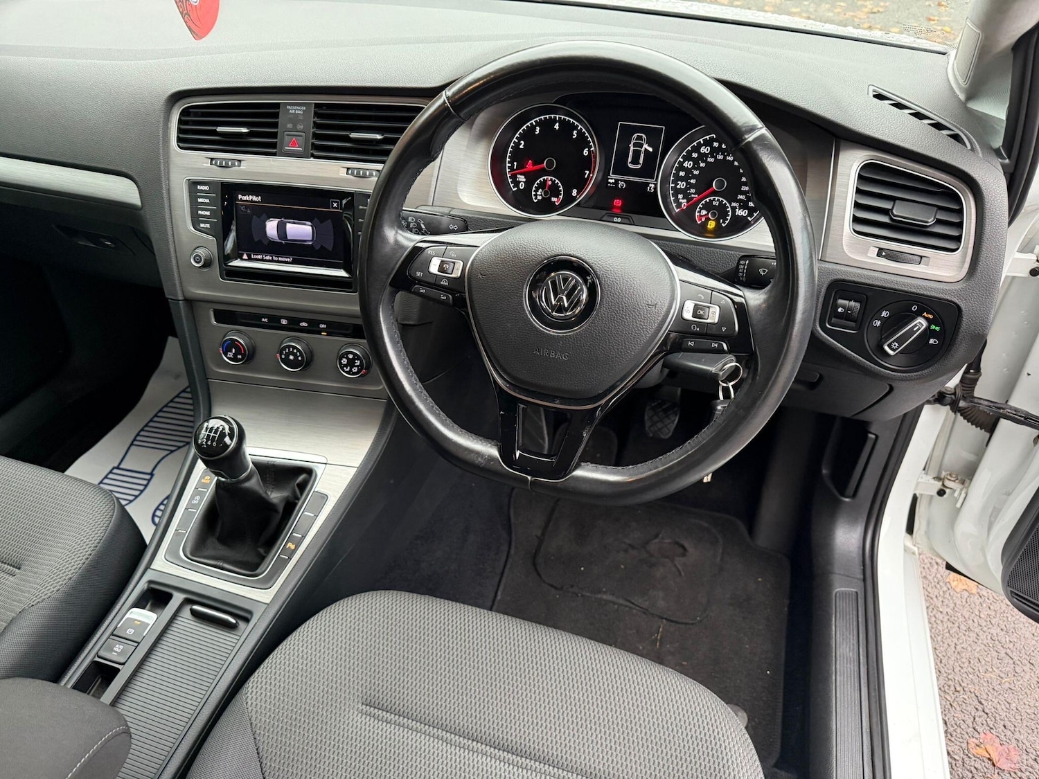 Used Volkswagen Golf 2015 for sale - 76715094: Photo 24