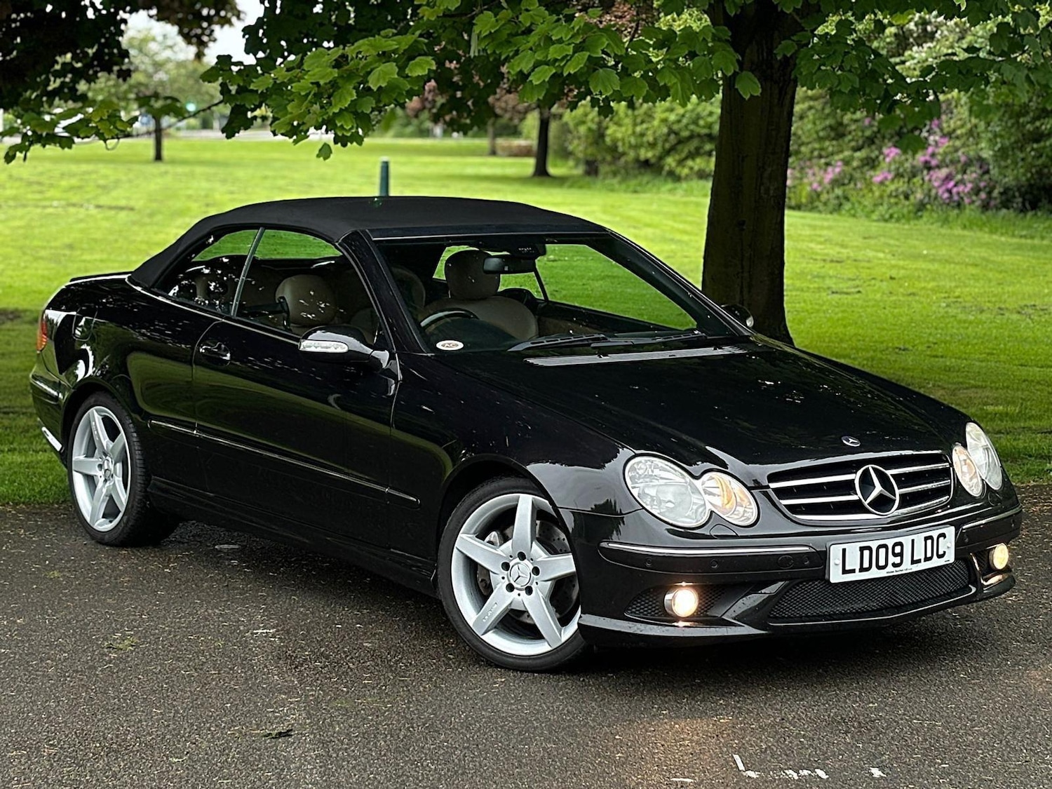 Used Mercedes-Benz CLK 2009 for sale - 76122305: Photo 1