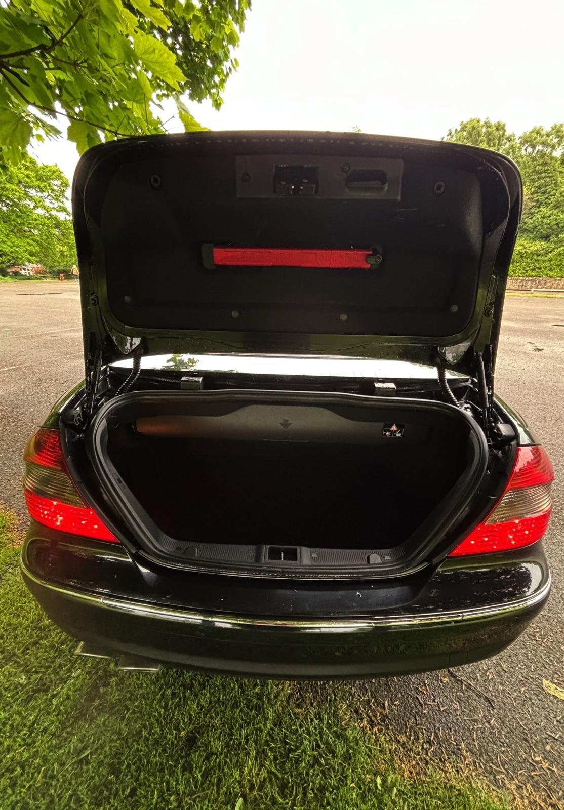 Used Mercedes-Benz CLK 2009 for sale - 76122305: Photo 10