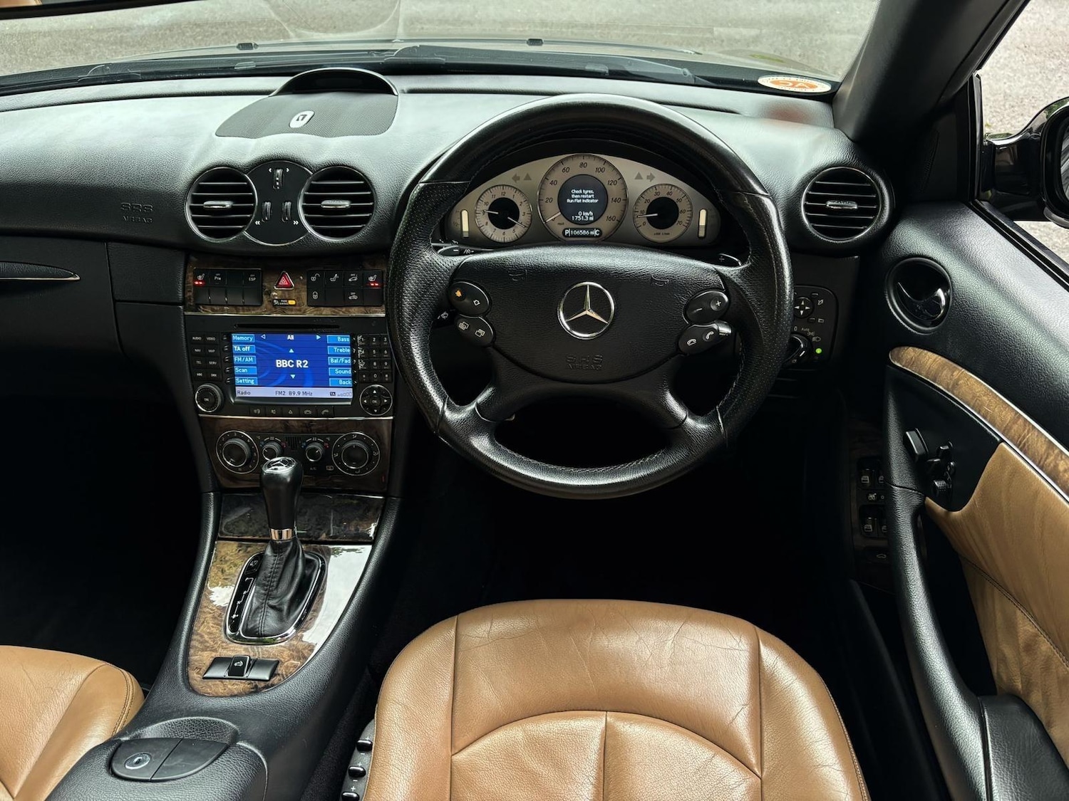 Used Mercedes-Benz CLK 2009 for sale - 76122305: Photo 16