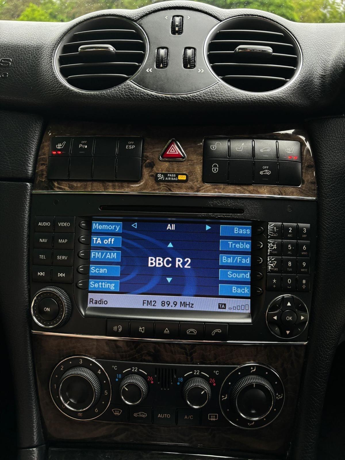 Used Mercedes-Benz CLK 2009 for sale - 76122305: Photo 19