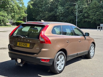 Used Volvo XC60 2011 for sale - 75687500: Photo