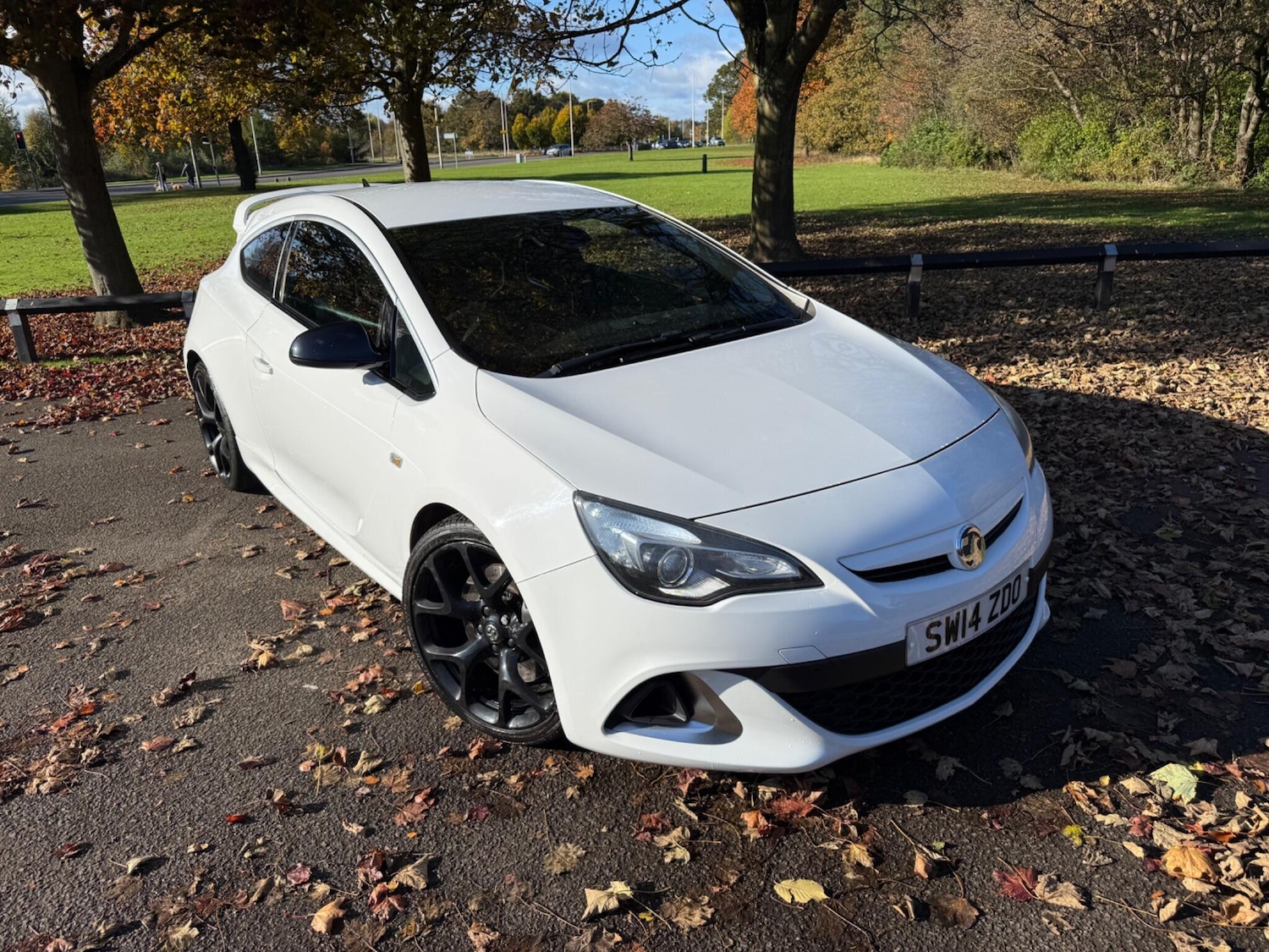 Used Vauxhall Astra GTC for sale - 76996911: Photo 2