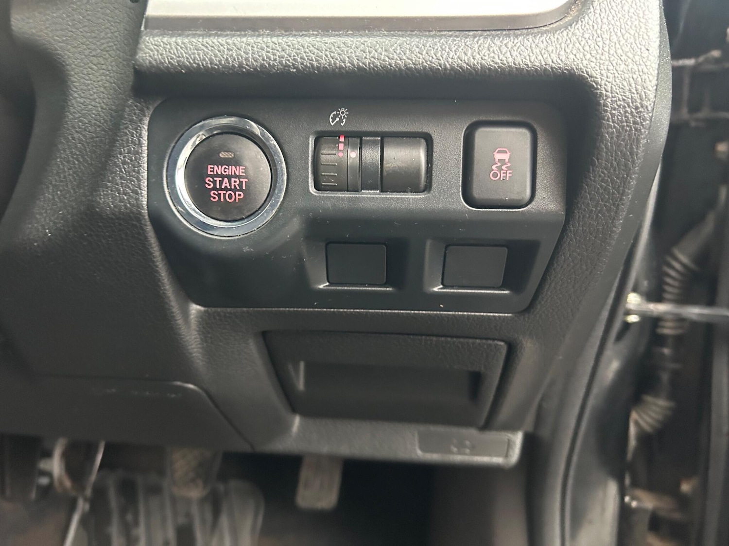 Used Subaru XV 2012 for sale - 77130941: Photo 18