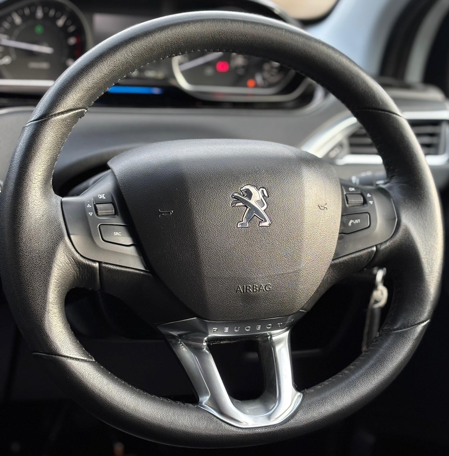Used Peugeot 208 2012 for sale - 76666844: Photo 19
