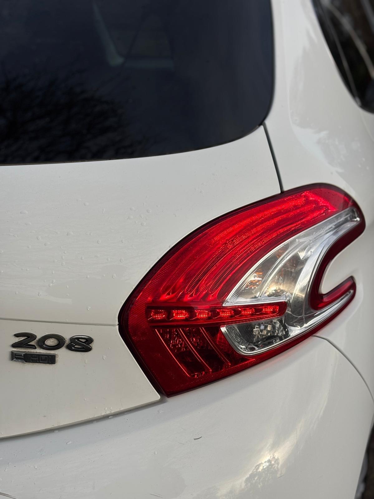 Used Peugeot 208 2012 for sale - 76666844: Photo 21