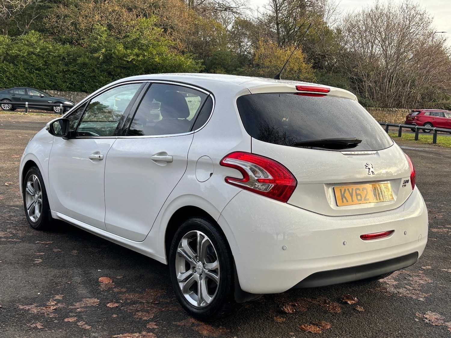 Used Peugeot 208 2012 for sale - 76666844: Photo 4