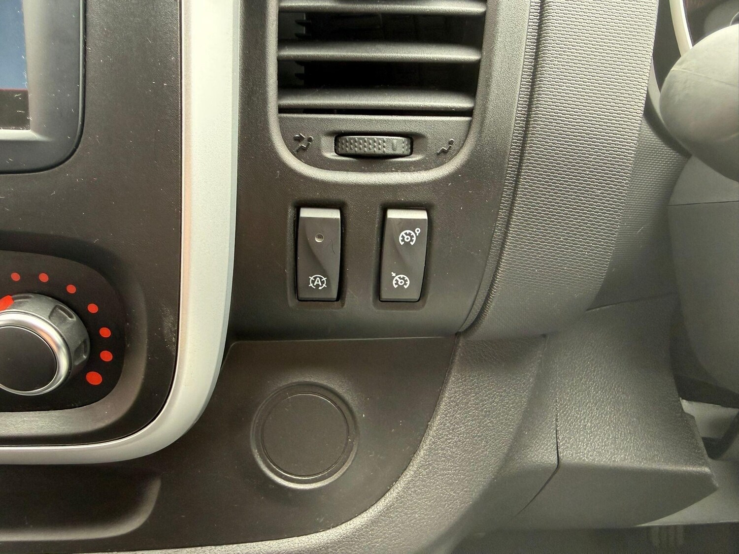 Used Renault Trafic for sale - 78099850: Photo 9