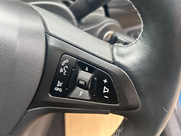Used Vauxhall Corsa 2016 for sale - 76060978: Photo 18
