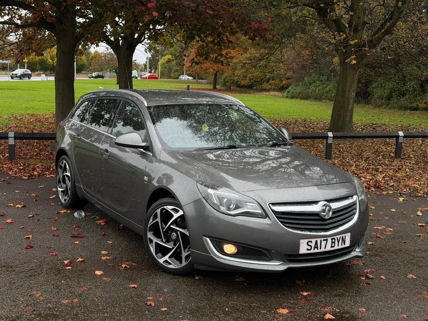 Used Vauxhall Insignia 2017 for sale - 76965392: Photo 1