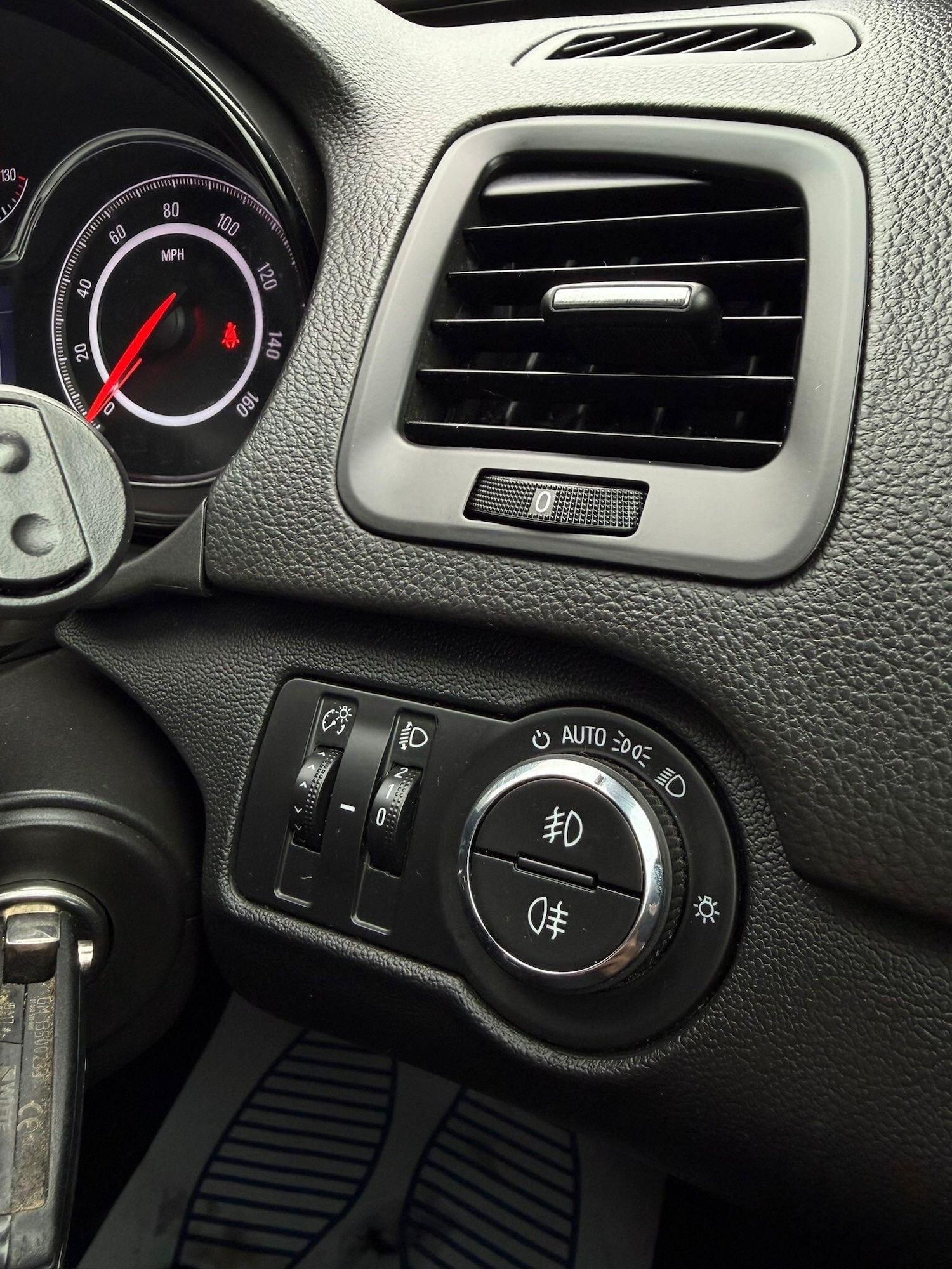 Used Vauxhall Insignia 2017 for sale - 76965392: Photo 17