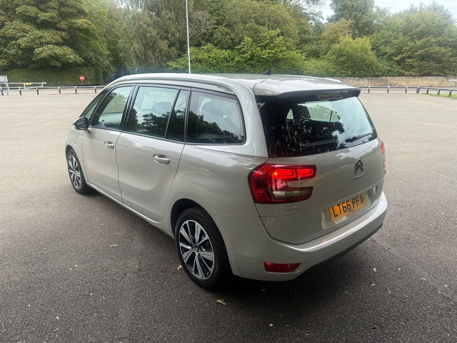 Used Citroen C4 Grand Picasso 2016 for sale - 76832173: Photo 4