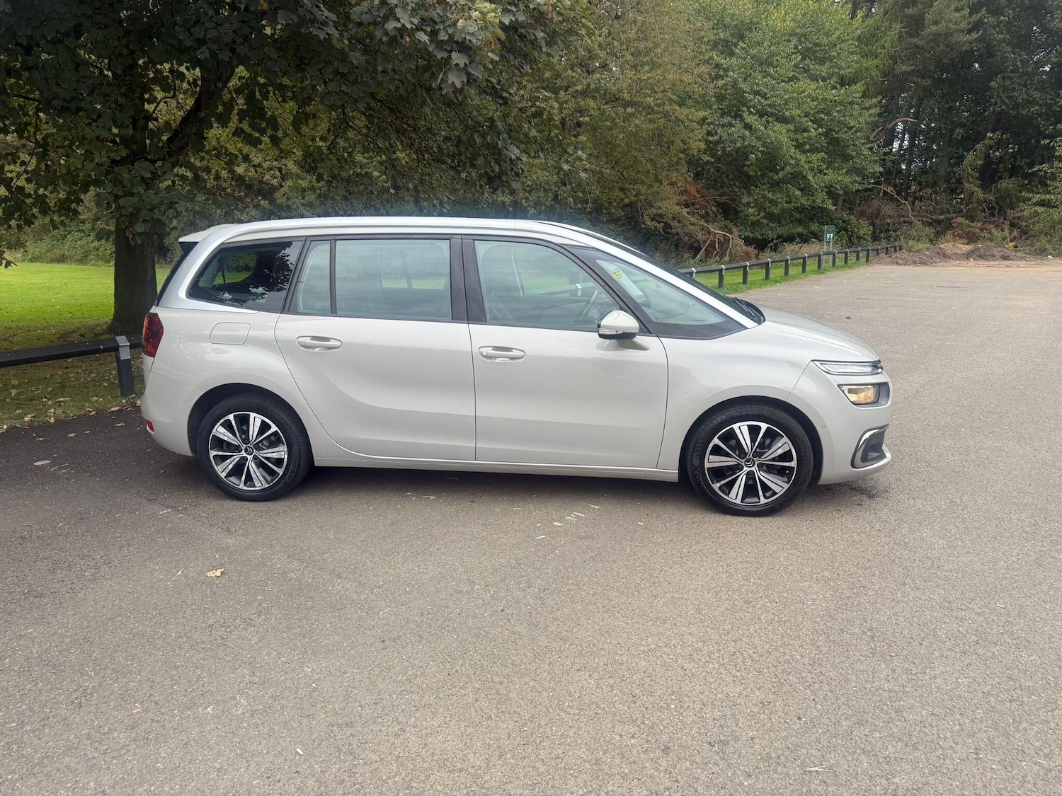 Used Citroen C4 Grand Picasso 2016 for sale - 76832173: Photo 9