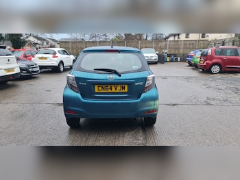 Used Toyota Yaris 2014 for sale - 77241769: Photo