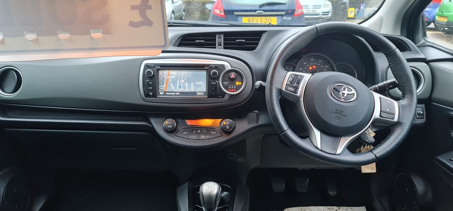 Used Toyota Yaris 2014 for sale - 77241769: Photo 8