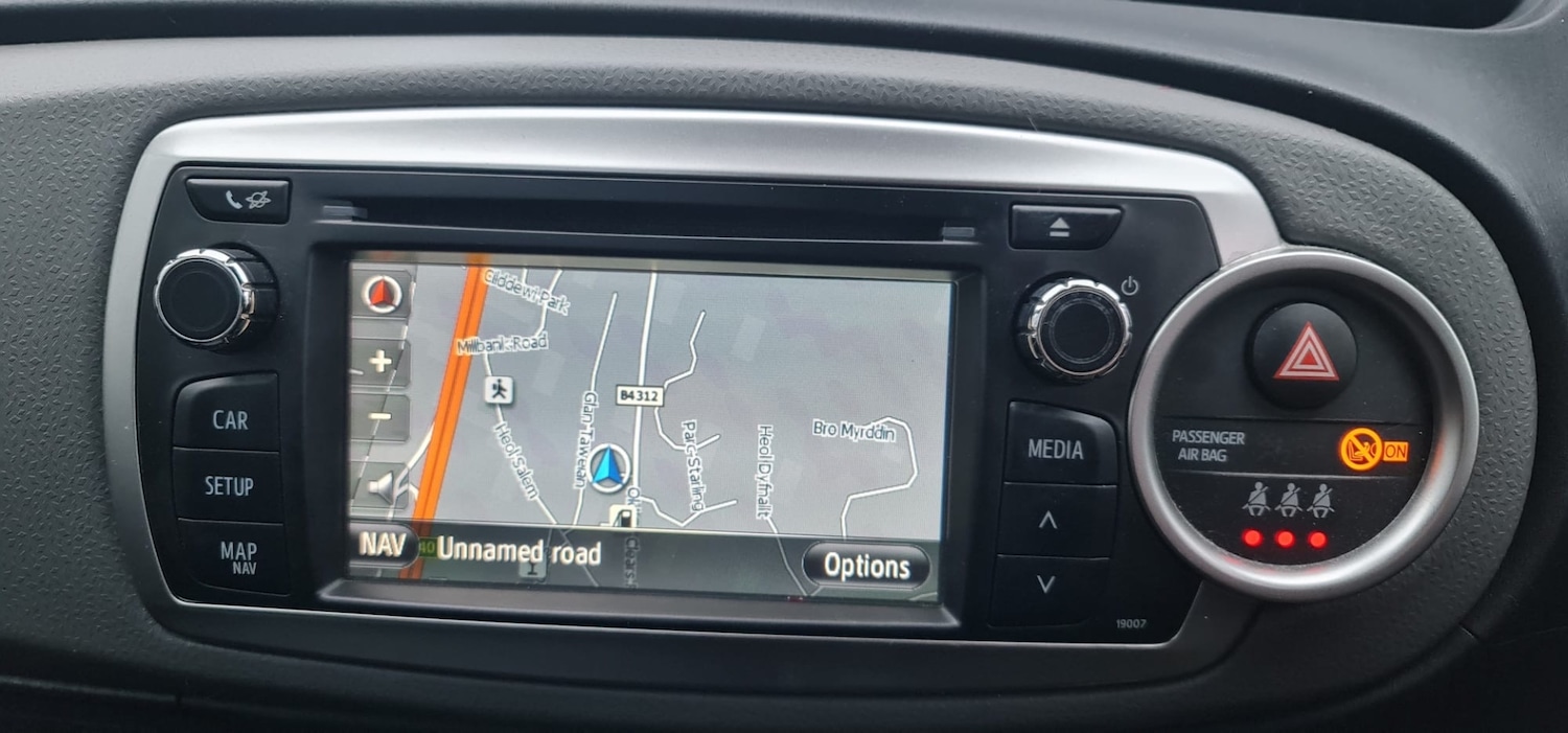 Used Toyota Yaris 2014 for sale - 77241769: Photo 9