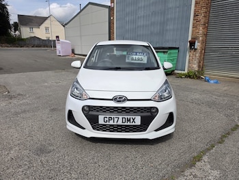 Used Hyundai i10 2017 for sale - 79572633: Photo