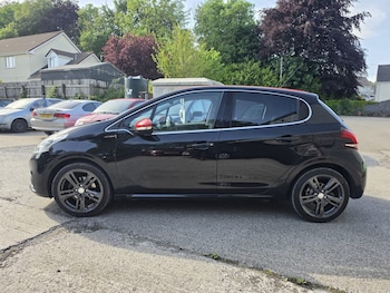 Used Peugeot 208 2016 for sale - 78703824: Photo