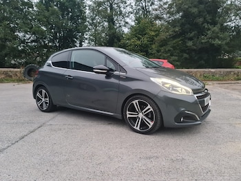 Used Peugeot 208 2016 for sale - 76262622: Photo 3