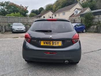 Used Peugeot 208 2016 for sale - 76262622: Photo 4