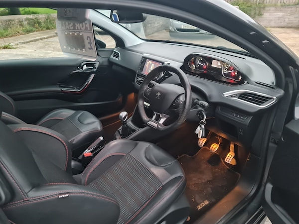 Used Peugeot 208 2016 for sale - 76262622: Photo 6