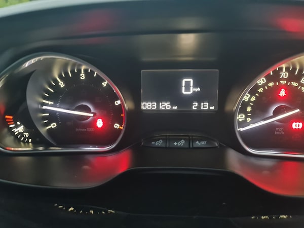 Used Peugeot 208 2016 for sale - 76262622: Photo 8