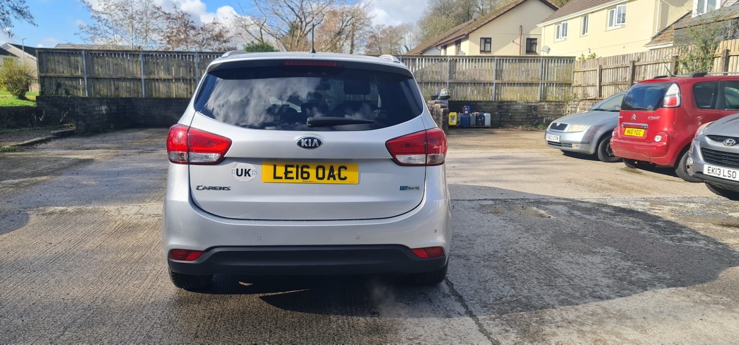 Used Kia Carens 2016 for sale - 77707350: Photo 4