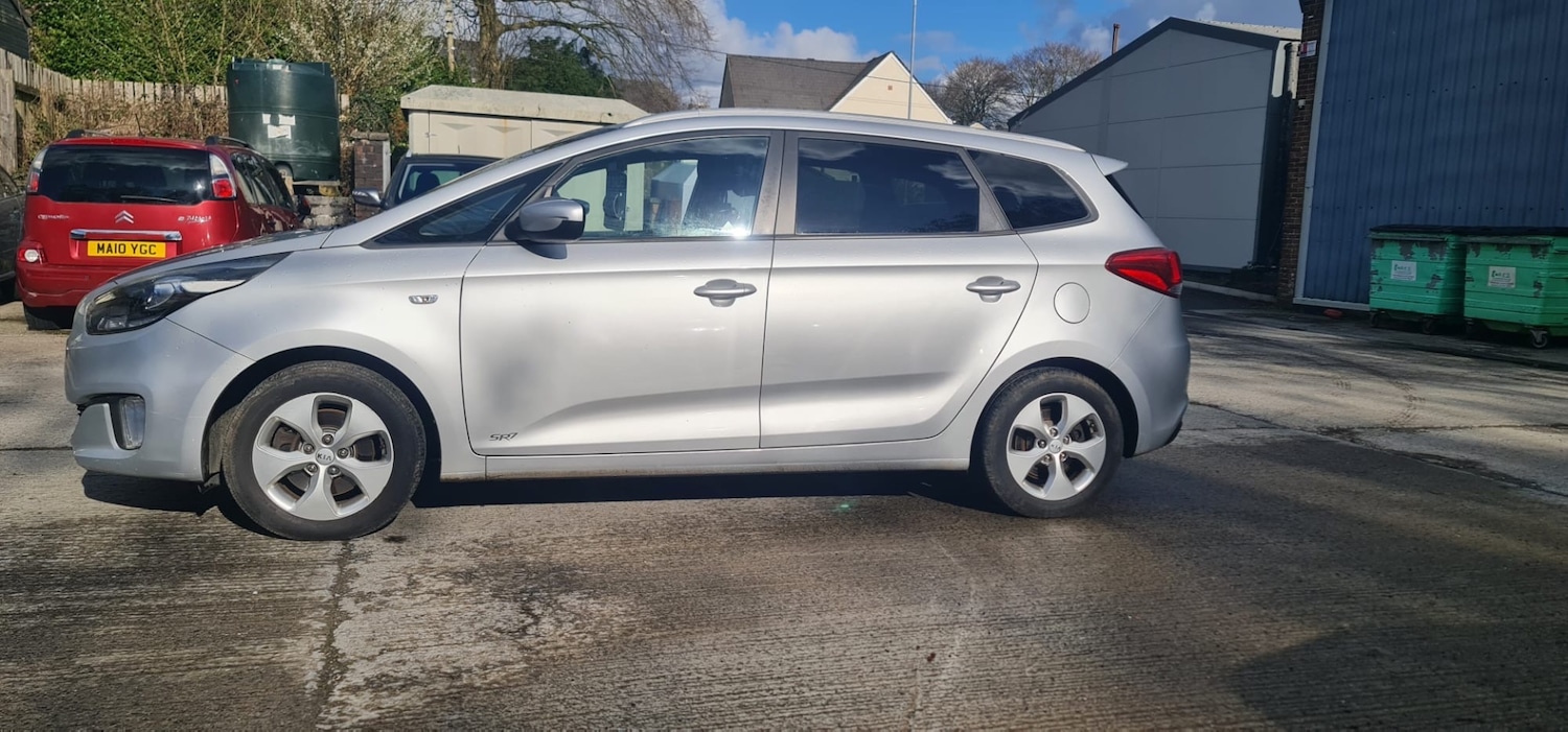 Used Kia Carens 2016 for sale - 77707350: Photo 5