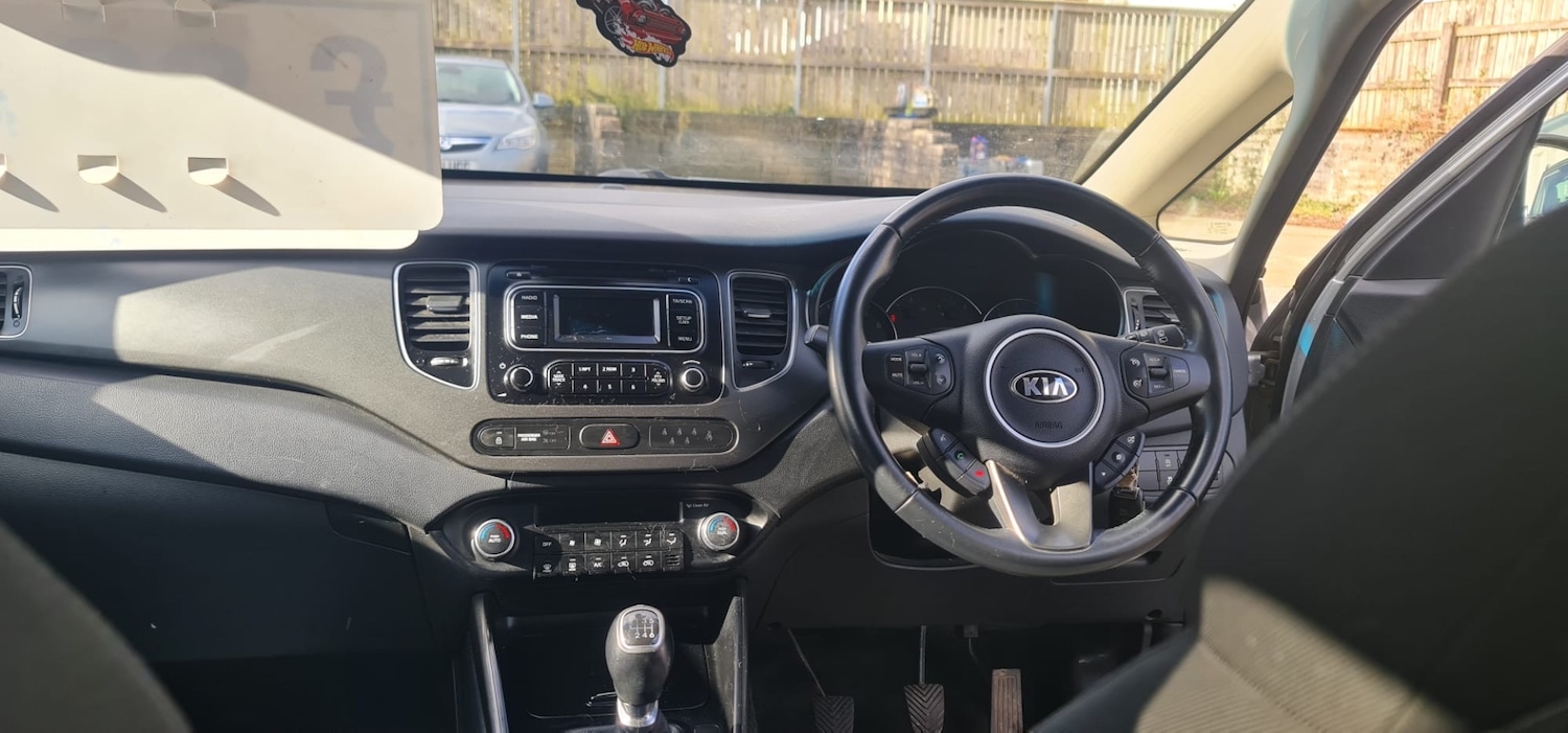 Used Kia Carens 2016 for sale - 77707350: Photo 8