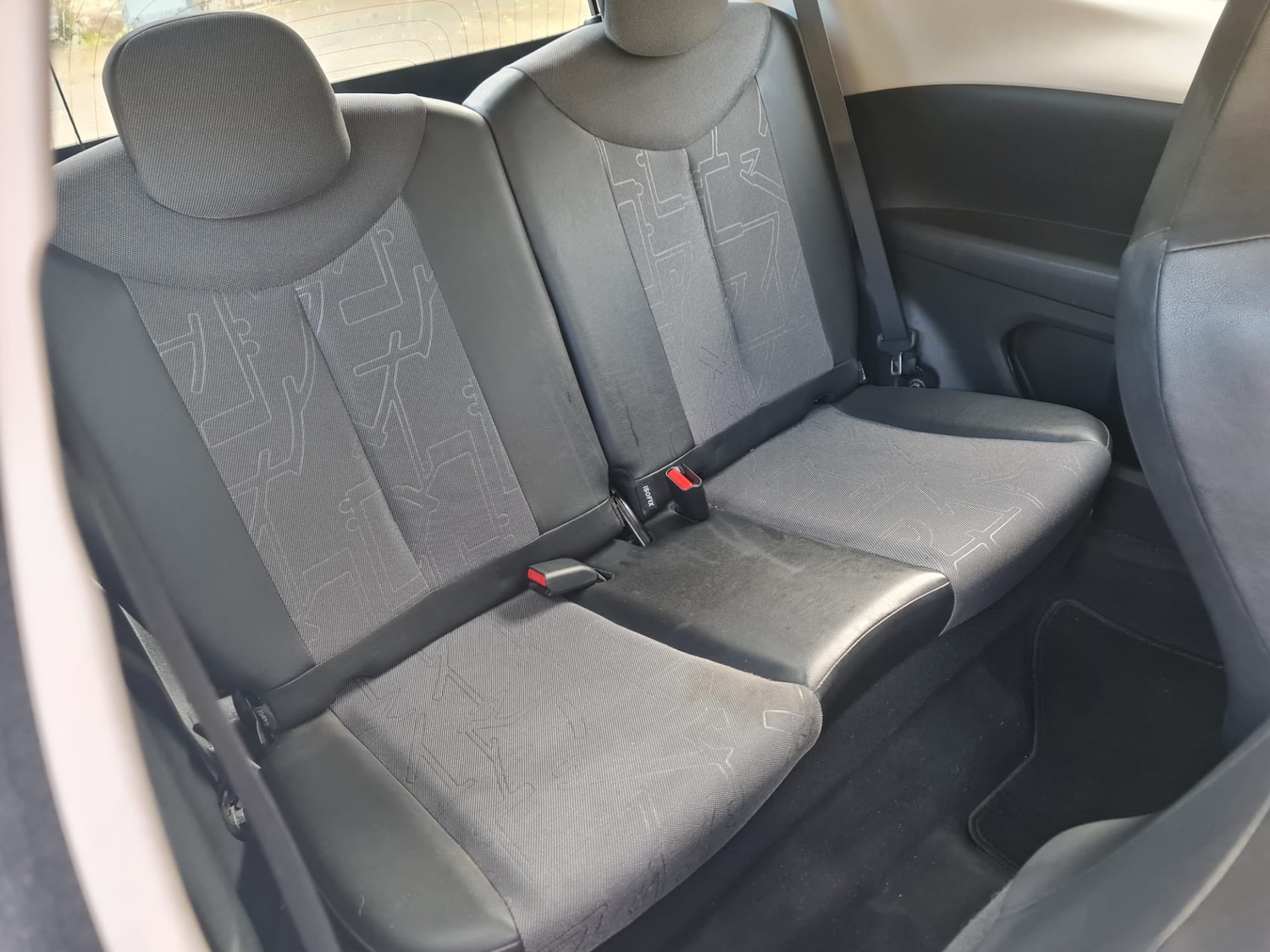 Used Toyota AYGO 2014 for sale - 76445116: Photo 6