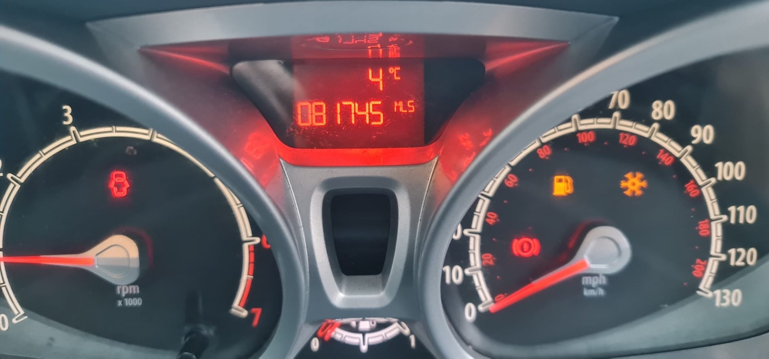 Used Ford Fiesta 2011 for sale - 77241808: Photo 9