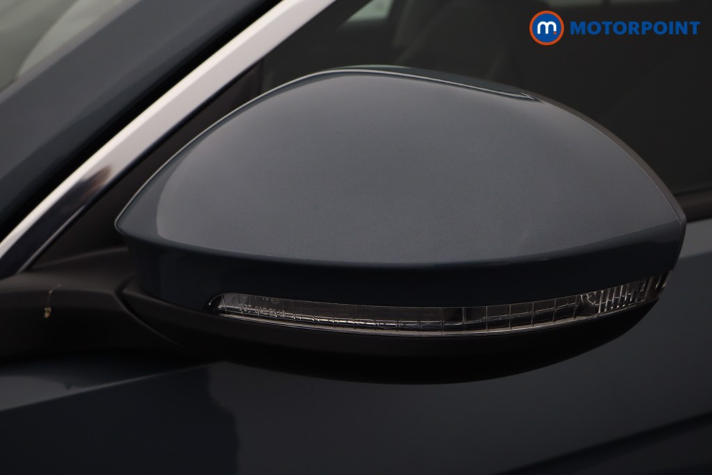 Used Volkswagen T-Roc 2022 for sale - 76972137: Photo 32