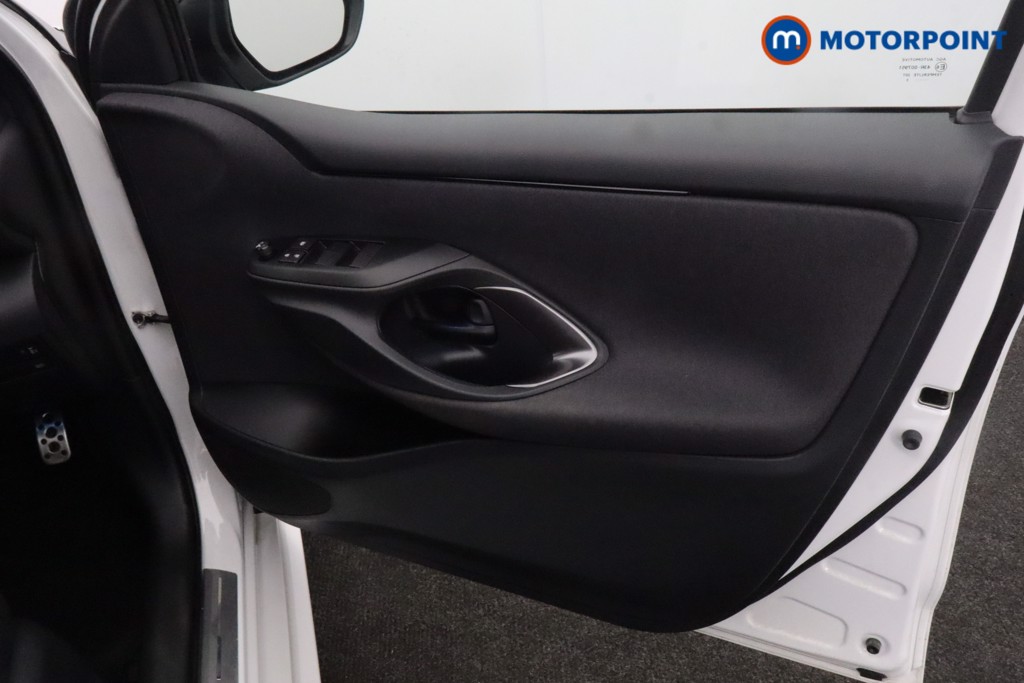 Used Toyota Yaris 2023 for sale - 77946624: Photo 31