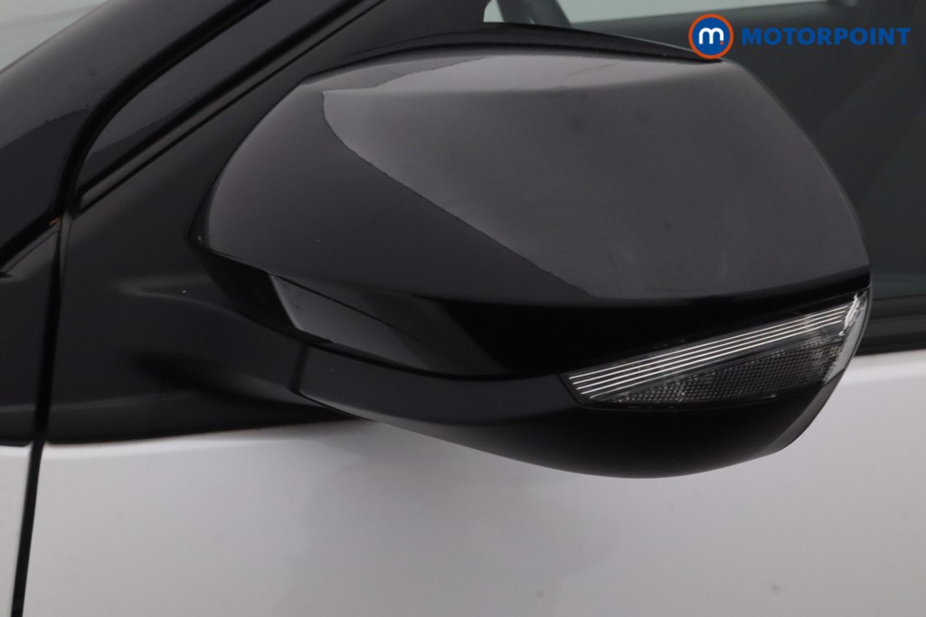 Used Toyota Yaris 2023 for sale - 77946624: Photo 37