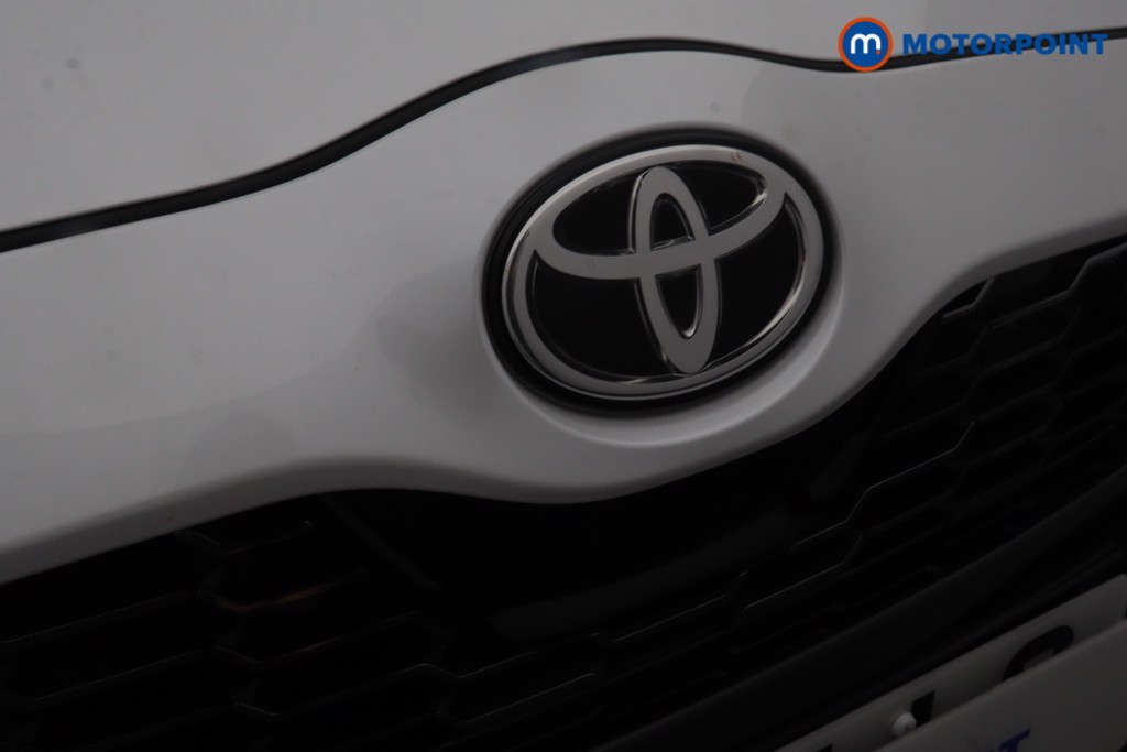 Used Toyota Yaris 2023 for sale - 77946624: Photo 40