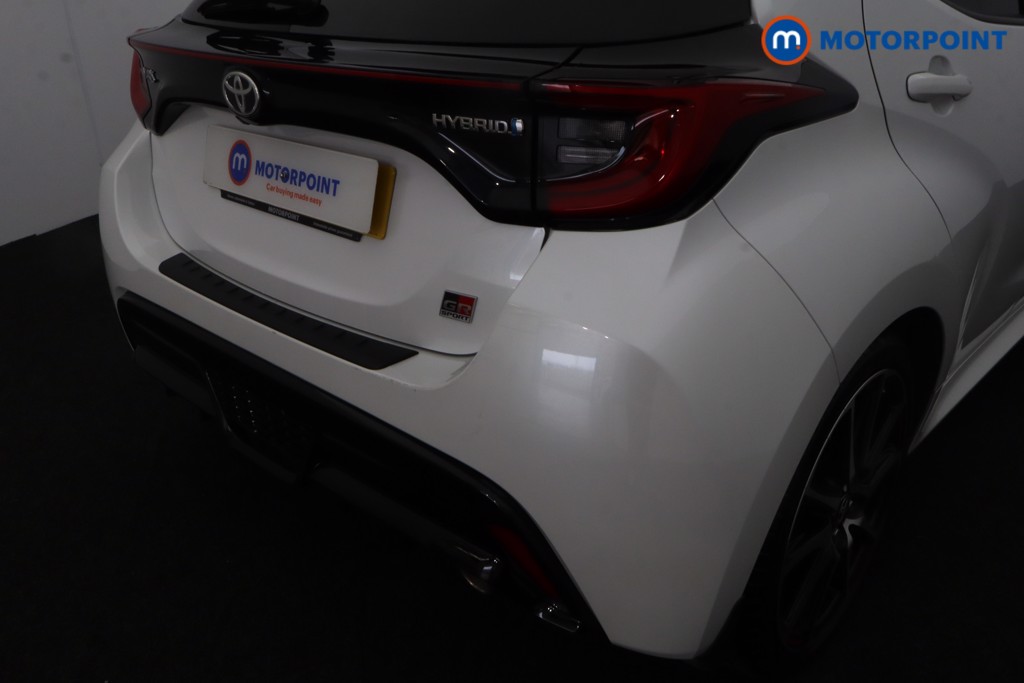 Used Toyota Yaris 2023 for sale - 77946624: Photo 44