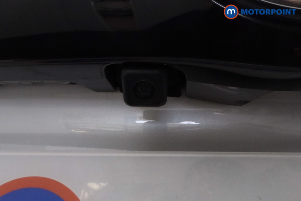 Used Toyota Yaris 2023 for sale - 77946624: Photo 46