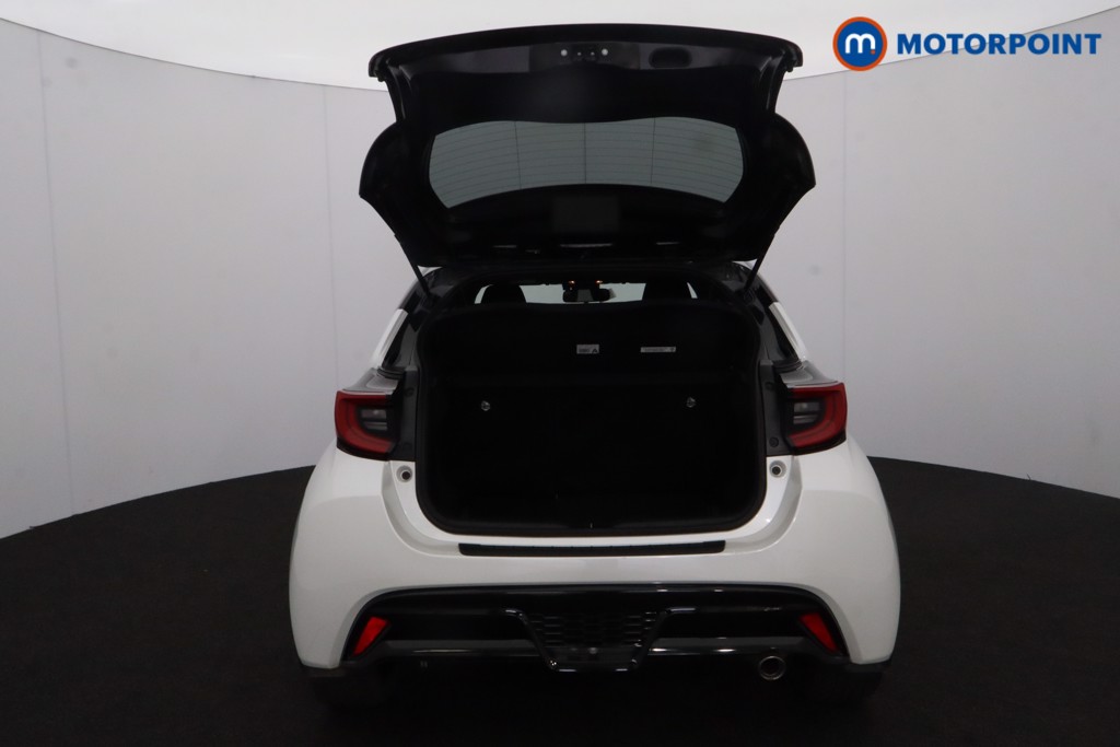 Used Toyota Yaris 2023 for sale - 77946624: Photo 49