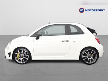Used Abarth 695 2023 for sale - 79287841: Photo