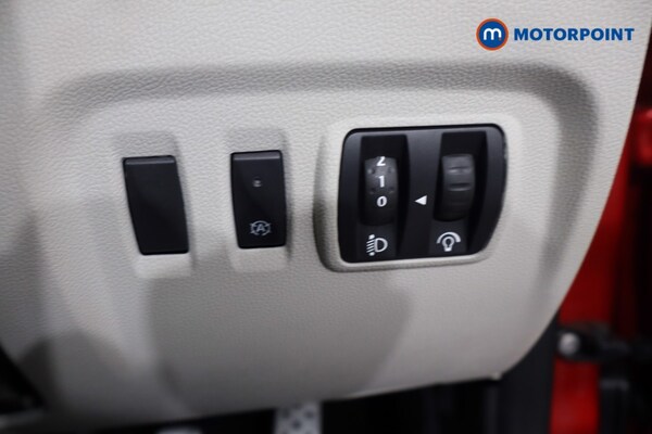 Used Renault Captur 2019 for sale - 76028530: Photo 30