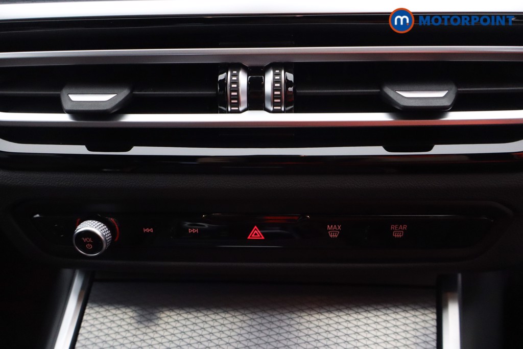 Used BMW 3 Series 2024 for sale - 76697216: Photo 15