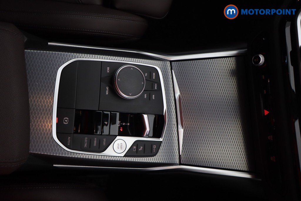 Used BMW 3 Series 2024 for sale - 76697216: Photo 16