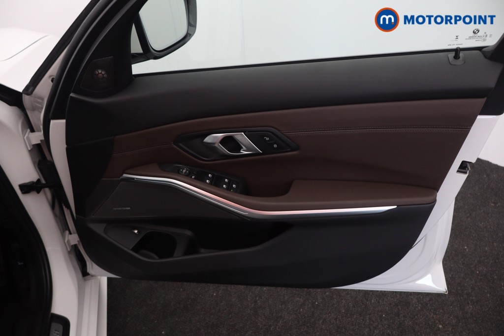 Used BMW 3 Series 2024 for sale - 76697216: Photo 20