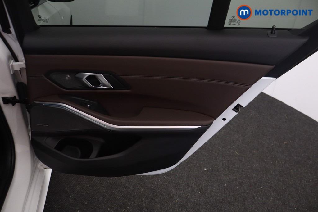 Used BMW 3 Series 2024 for sale - 76697216: Photo 26