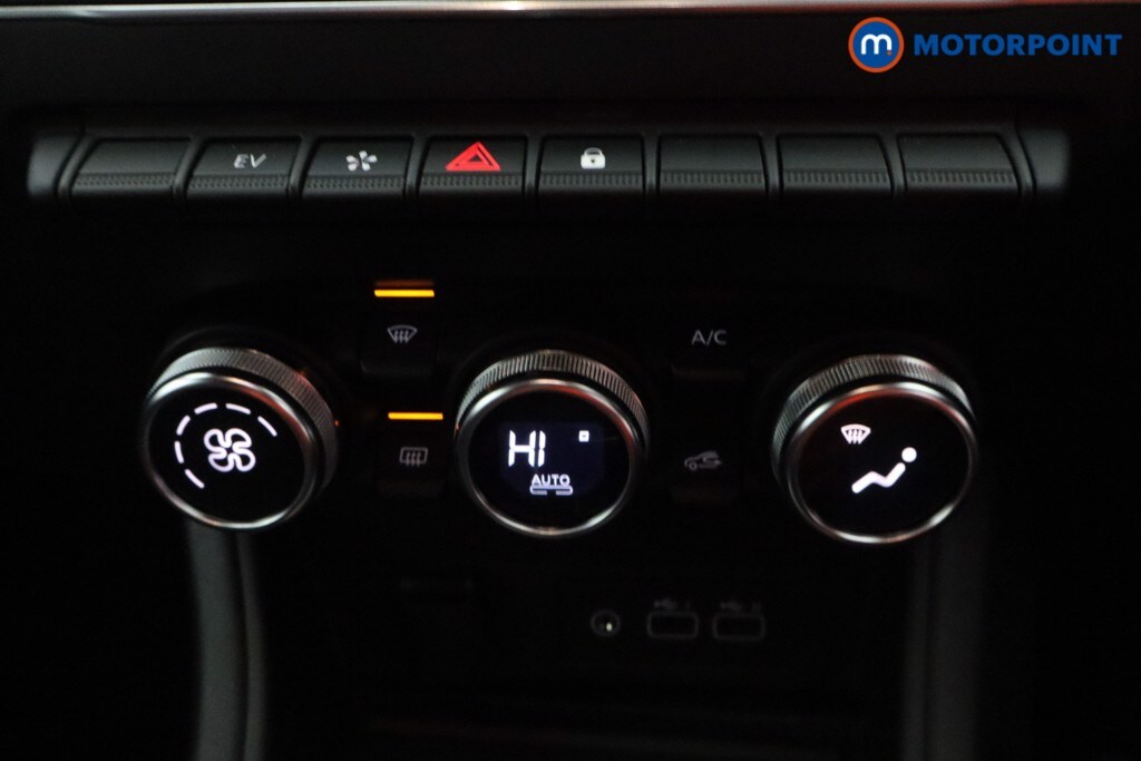 Used Renault Captur 2023 for sale - 76767268: Photo 16