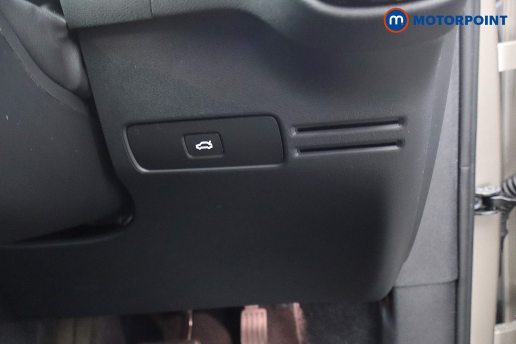 Used Volvo XC40 2024 for sale - 78197052: Photo 22