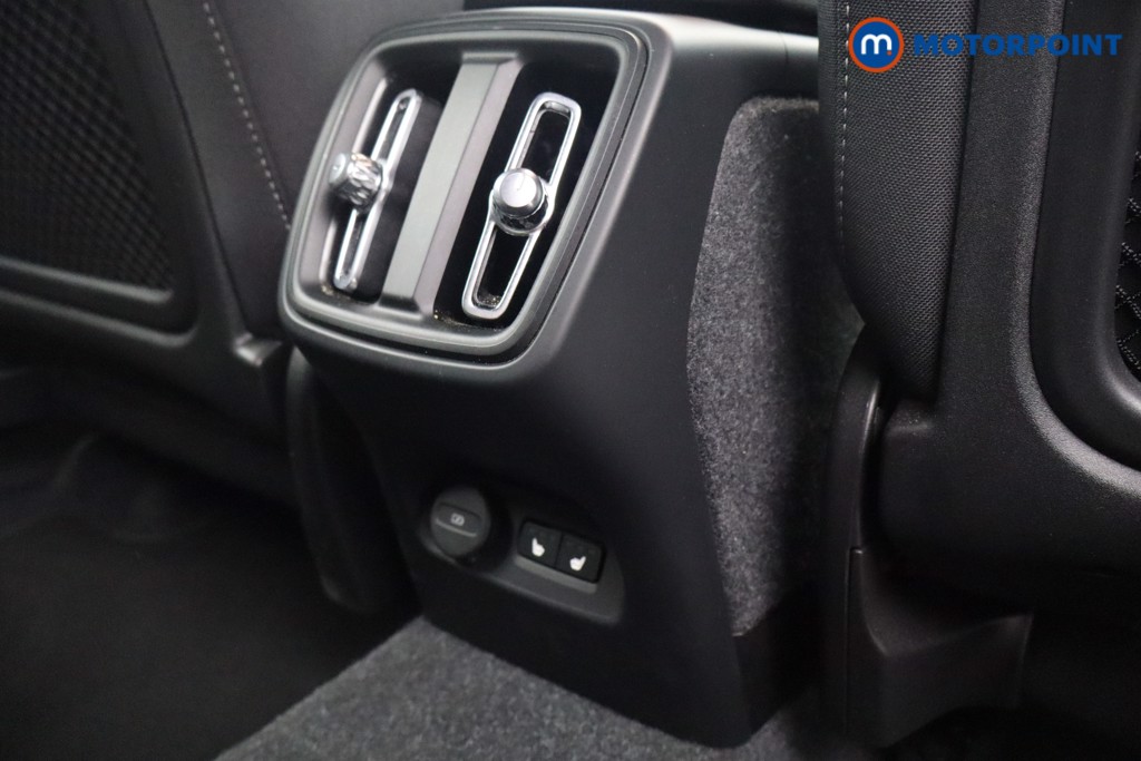 Used Volvo XC40 2024 for sale - 78197052: Photo 32