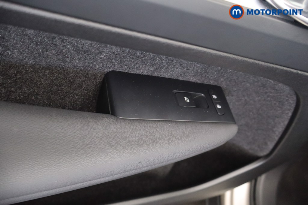 Used Volvo XC40 2024 for sale - 78197052: Photo 39