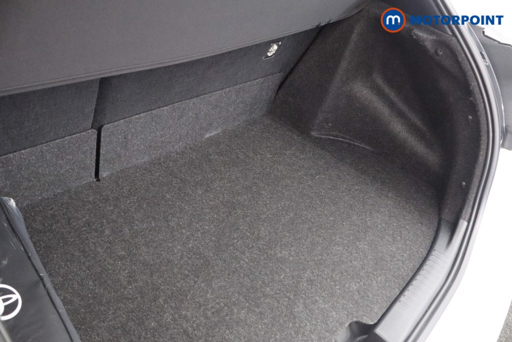 Used Toyota Yaris 2021 for sale - 76557635: Photo 24