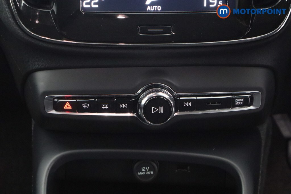 Used Volvo XC40 2021 for sale - 77741202: Photo 11